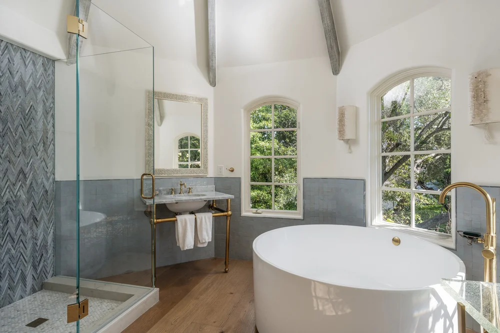 1567 East Valley Road — photo 12