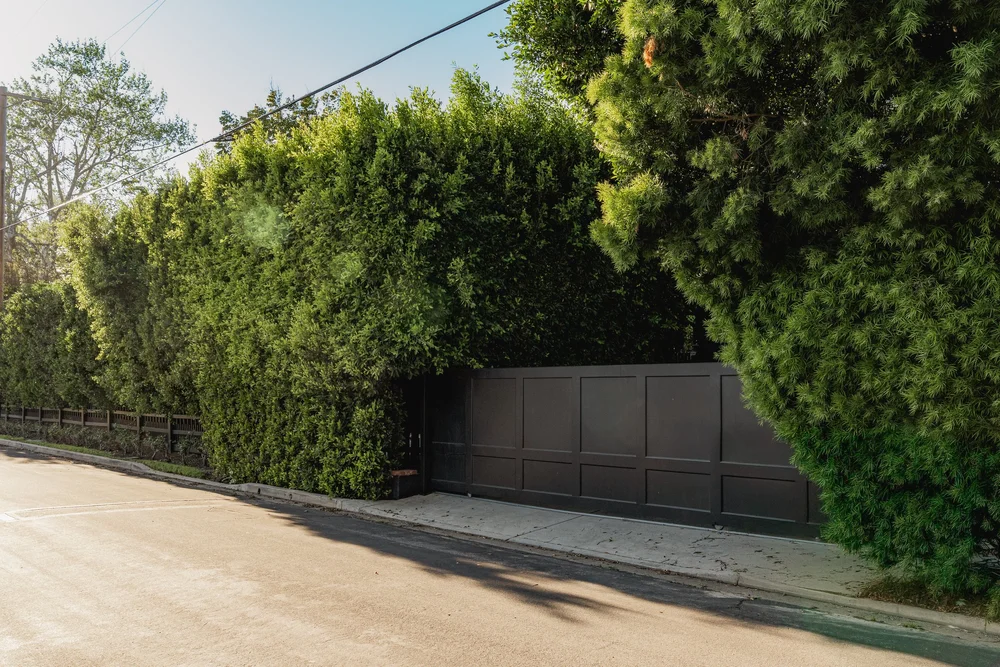 250 S Chadbourne Avenue — photo 58